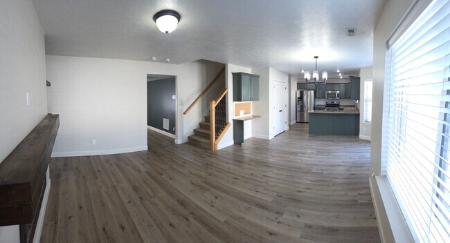 Building Photo - Spacious 4-Bedroom Home in Highly Sought-After Summerfield Community!