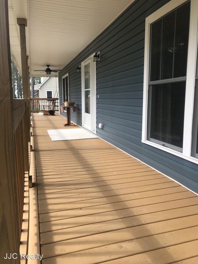 Building Photo - 6 br, 3 bath House - 213 Bay Tree Beach Road