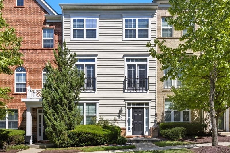 Primary Photo - 613 Spectator Ave