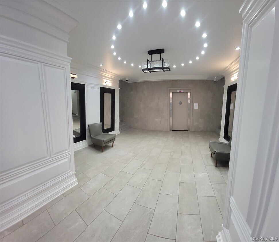 Foto del edificio - 141-60 84th Rd