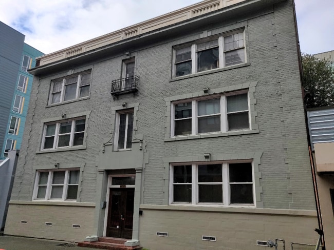 Building Photo - 4737 Brooklyn Ave NE