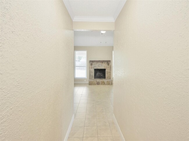 Building Photo - 2311 Lemonwood Ln