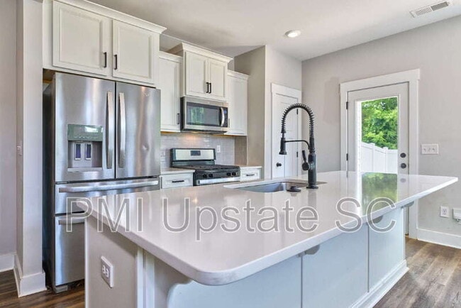 Building Photo - 1069 Millison Pl