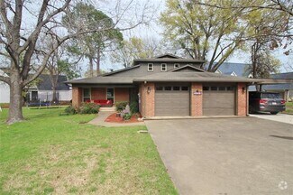 Building Photo - 18359 Hickory Cir