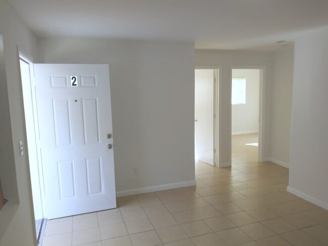 Foto del edificio - 1610 NW 59th St