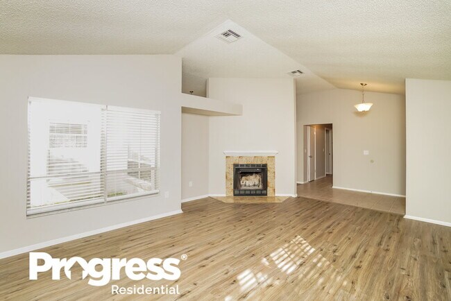 Building Photo - 15155 Nighthawk Dr