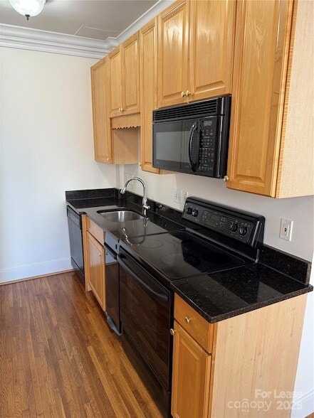 Building Photo - 515 N Church St