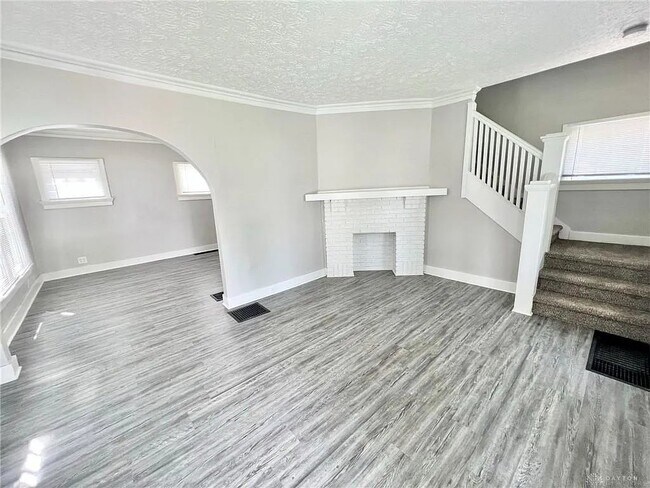 Foto del edificio - 1319 Highland Ave