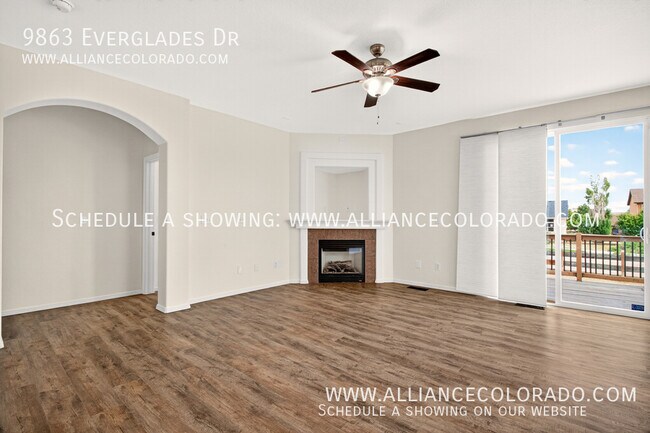 Building Photo - 9863 Everglades Dr