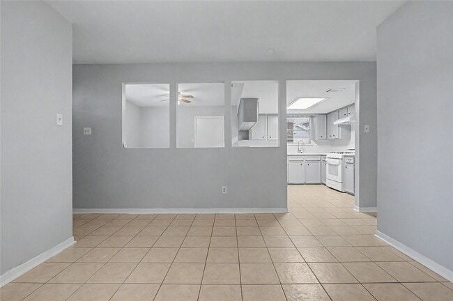 Foto del edificio - 7410 Sawmill Trail