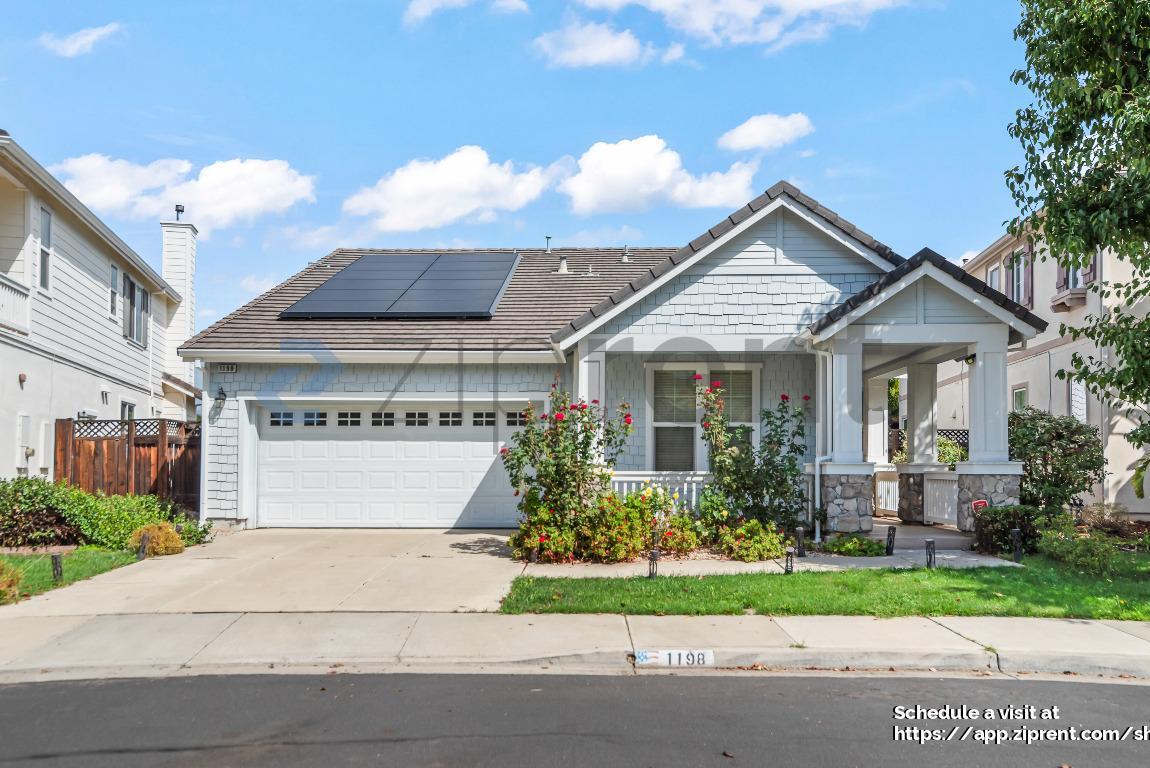 Foto principal - 1198 Saratoga Pl