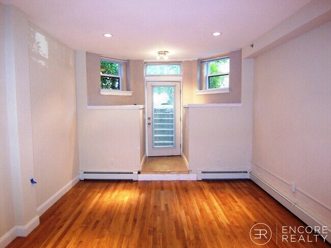 Foto del edificio - 61 Park Dr