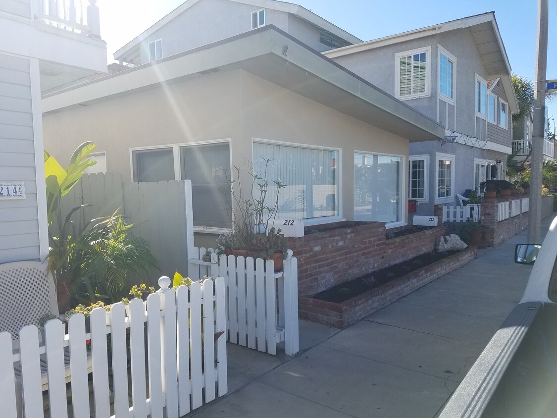 98 Apartments Available for Rent in Newport Beach, CA WestsideRentals