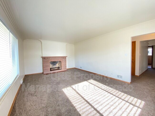 Building Photo - 4676 Grove St