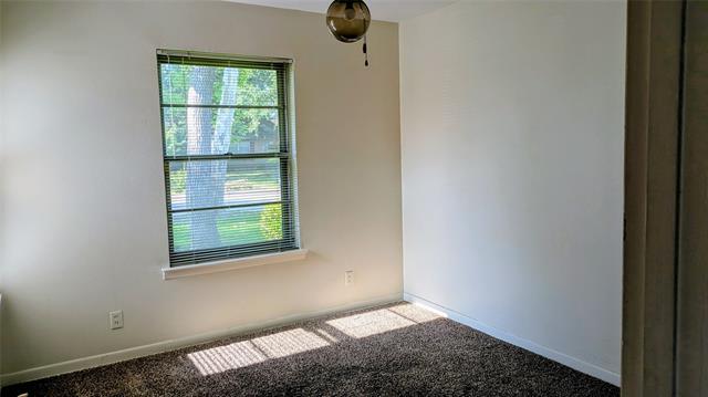 Foto del edificio - 517 E Tyler St