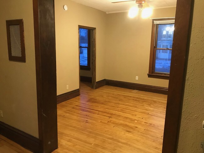 Foto del edificio - 1030 N 5th St