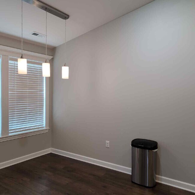 Foto del edificio - 1214 Cypress Ct