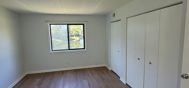 Building Photo - 5606 Tinder