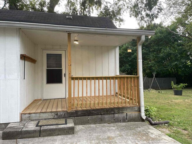 Building Photo - 512 Radnor St
