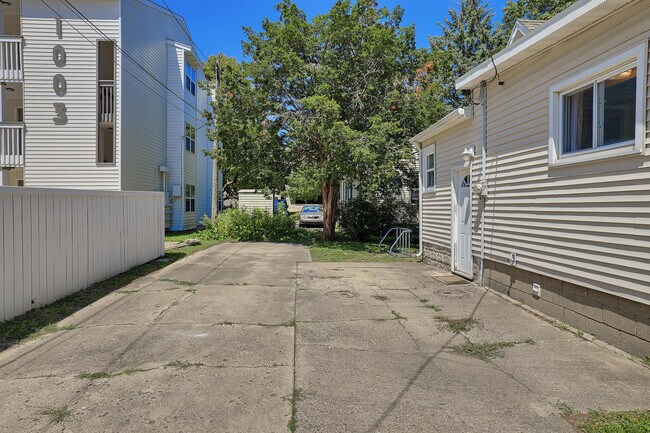Building Photo - 105 N Gregory St