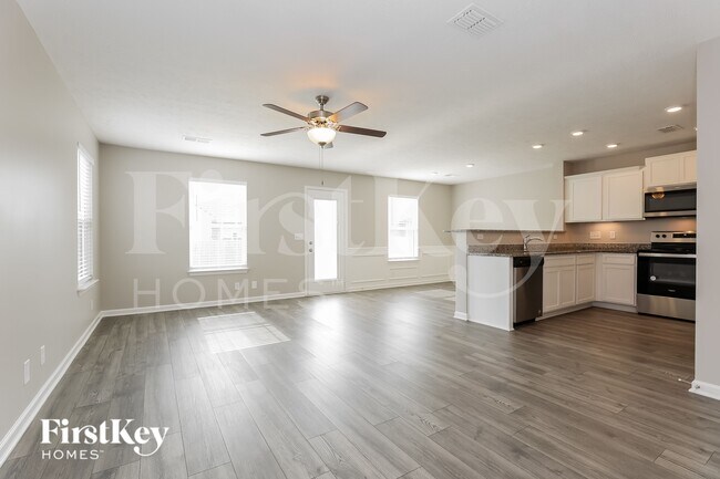 Foto del edificio - 2230 Oak Dr