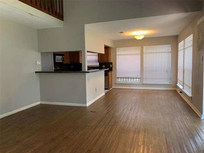 Foto del edificio - 6405 Dawnridge Dr