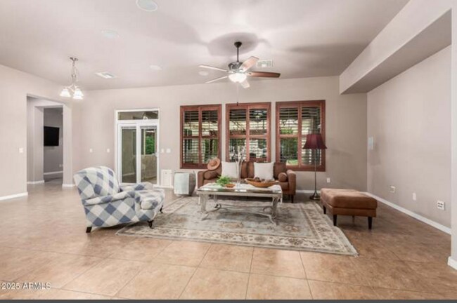 Foto del edificio - 4318 N 180th Dr