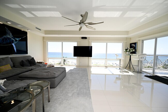 Building Photo - 36 S Ocean Blvd