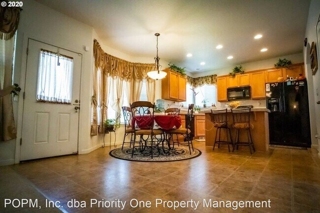 Foto del edificio - 4 br, 2.5 bath House - 1795 NW 21st Terrace