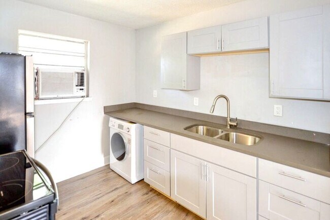 Foto del edificio - 2032 Stouts Rd