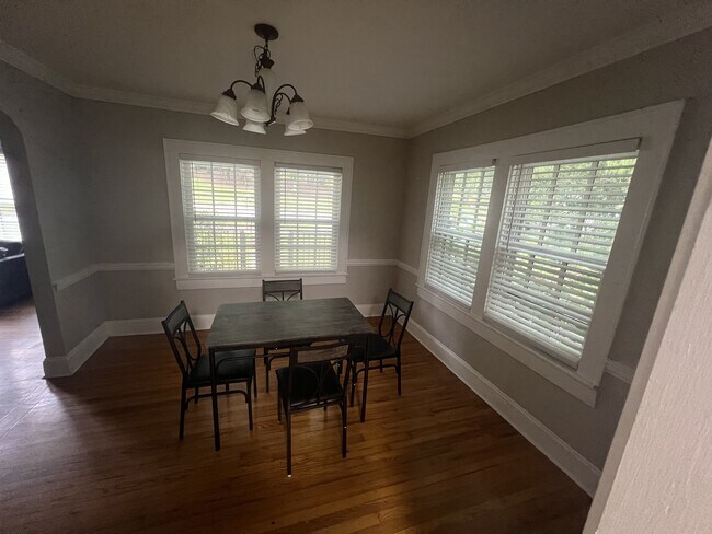 Foto del edificio - 8542 Campbellton St