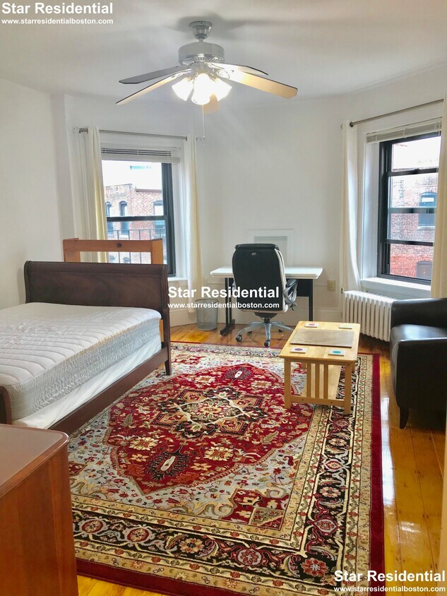 Primary Photo - 15 Buswell St