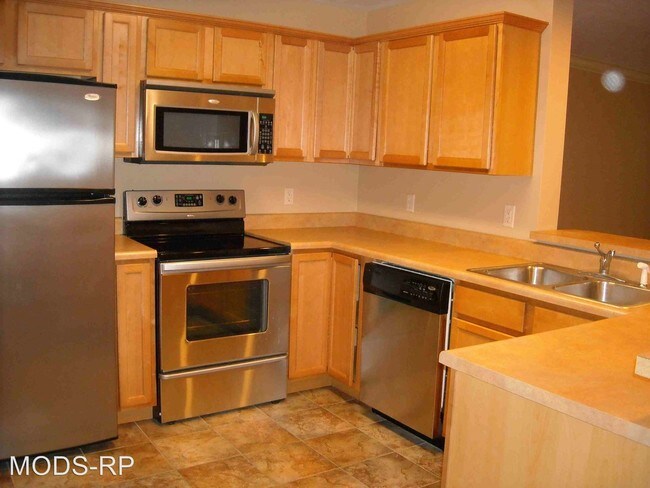 Foto del edificio - 4880 S 131st St