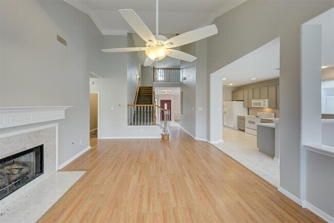 Foto del edificio - 9034 Eaglecove Dr