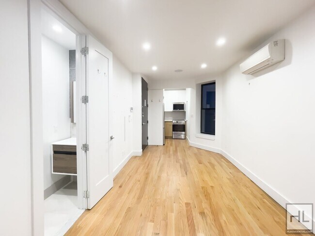 Foto del edificio - EAST 93 STREET / Upper East Side / Renovat...