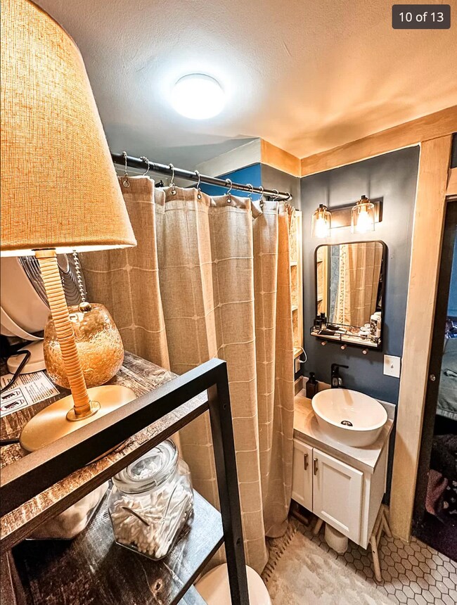 Foto del edificio - 4617 Harrison St