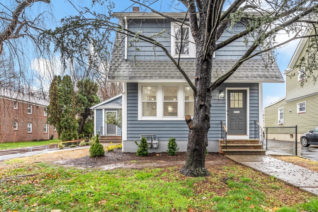 315 Park Ave, Nutley, NJ 07110 Room for Rent in Nutley, NJ