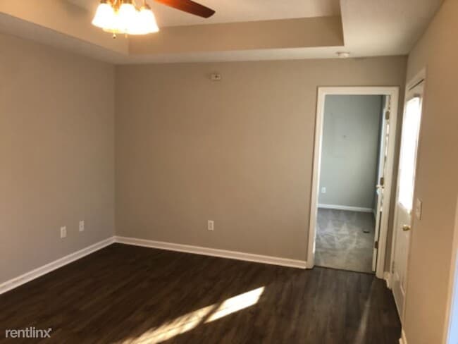 Building Photo - 3 br, 2 bath House - 616 Tulip Circle