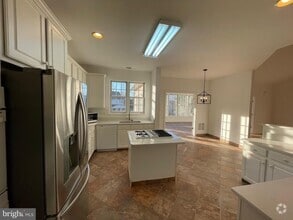 Building Photo - 25869 Flintonbridge Dr