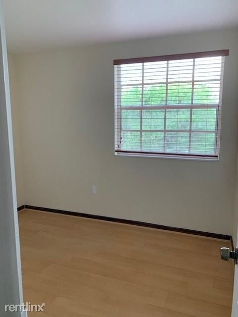 Building Photo - 9711 Fontainebleau Blvd