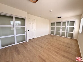 Building Photo - 1029 Coronado Terrace