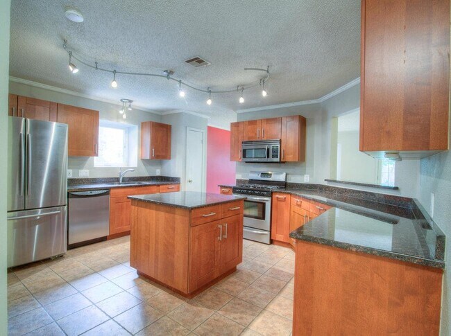 Foto del edificio - 5304 Wolf Run