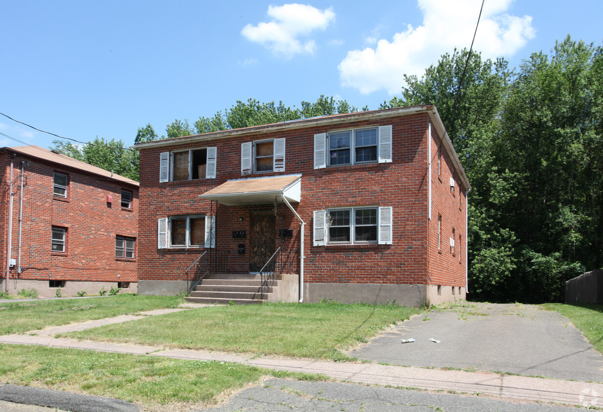 Primary Photo - 63 Gould Dr