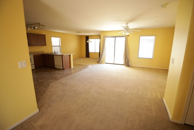 Building Photo - Jacobs Ranch Community