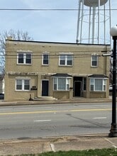 Building Photo - 112 Lexington Rd