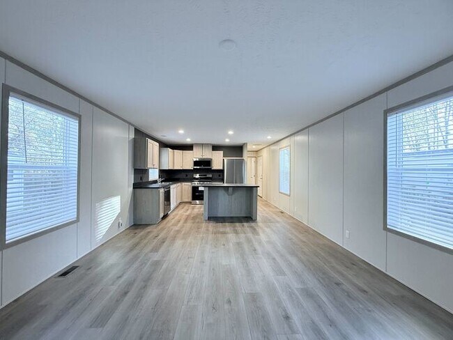 Foto del edificio - 29680 Jamestown Dr