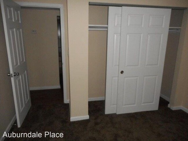 Building Photo - 7308-7310 Southside Dr