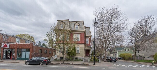 Building Photo - 1403 Westminster St