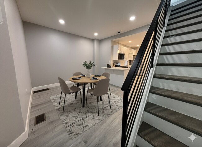 Foto del edificio - Renovated 3 Bed, 2 Full Bath Rental with Upscale Kitchen