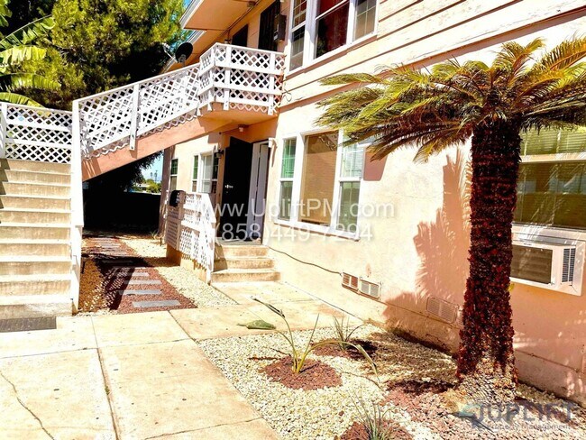 Foto del edificio - 4829 Castle Ave